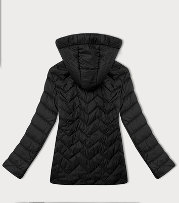 Pikowana kurtka plus size z kapturem J Style czarna (16M9267-392)