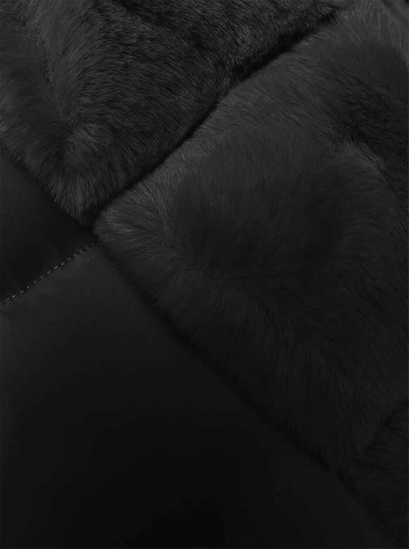 Zimowa kurtka damska z ozdobnym futrem czarna (5M3158-392)