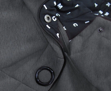 DRES DAMSKI Z KAPTUREM SZARY (AMG570A)