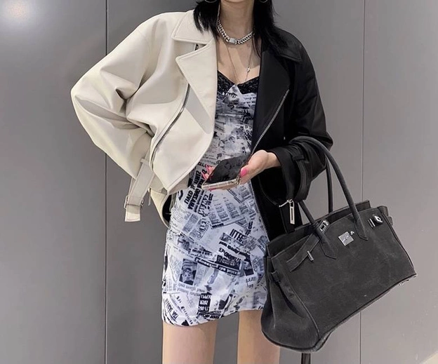 DAMSKA KURTKA Z EKOSKÓRY OVERSIZE CZARNA-ECRU (728ART)