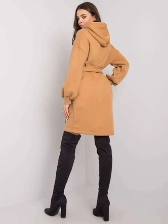 Dresowa sukienka oversize z paskiem camel (7253)