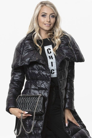 PIKOWANY PŁASZCZ Z WYSOKĄ STÓJKĄ CZARNY (J9-019)