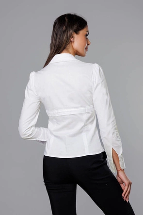 Koszula damska z łezką na dekolcie złamana biel (8020)