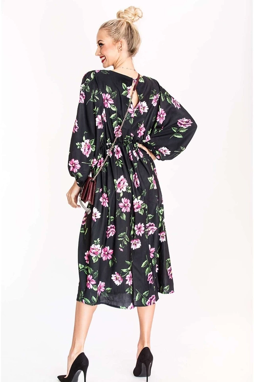 Sukienka w kwiaty typu kimono z okrągłym dekoltem Ann Gissy czarny/róż (XY202116)