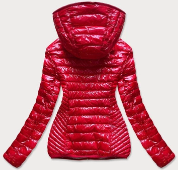Pikowana kurtka damska z kapturem czerwona (b9561)