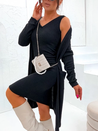 Dzianinowa sukienka z narzutką czarna (8215)