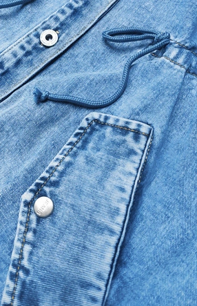 Długa kurtka jeansowa niebieska (POP7032-LK)