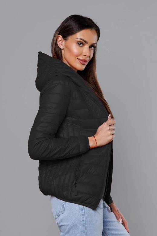 Pikowana kurtka damska z kapturem czarna (B0123-1)