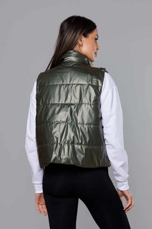 Krótka kamizelka ze stójką damska khaki (B8152-11)