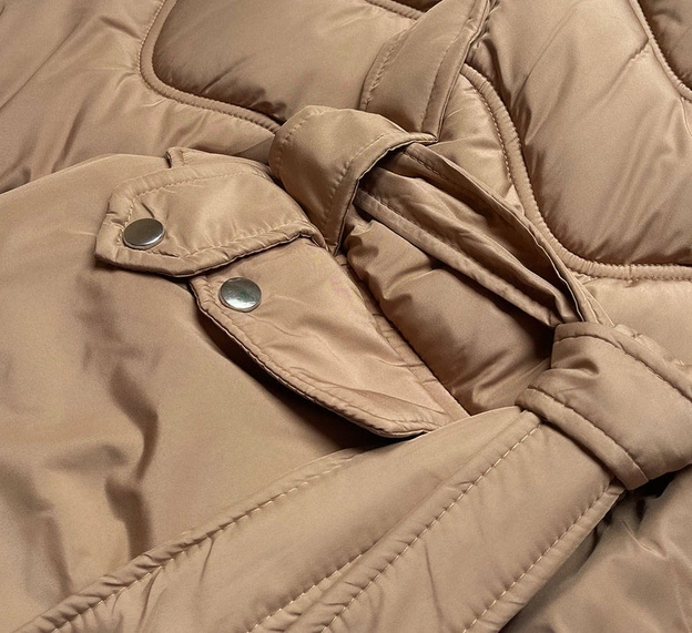 Rozkloszowana kurtka damska beżowa (ag2-j81)