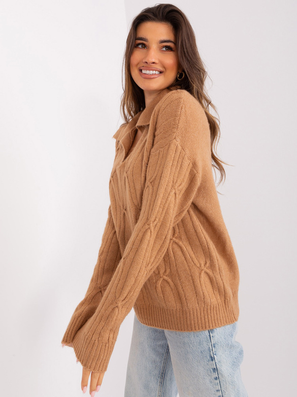 Sweter damski z kołnierzykiem camel (2349)