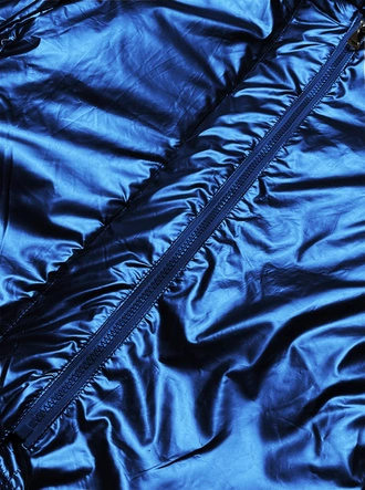 Krótka zimowa kurtka damska z nerką niebieska (omdl-018)