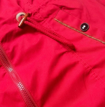 Krótka parka z kapturem czerwona (tlr335)