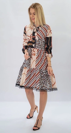 WZORZYSTA SUKIENKA OVERSIZE BEŻOWO-BRĄZOWA (482ART)