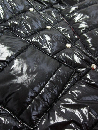 BŁYSZCZĄCA KURTKA ZIMOWA DAMSKA CZARNA (637ART)