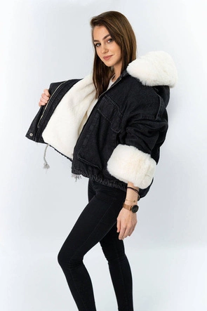 DAMSKA KURTKA JEANSOWA Z FUTRZANĄ PODPINKĄ CZARNO - BIAŁA (9023#)