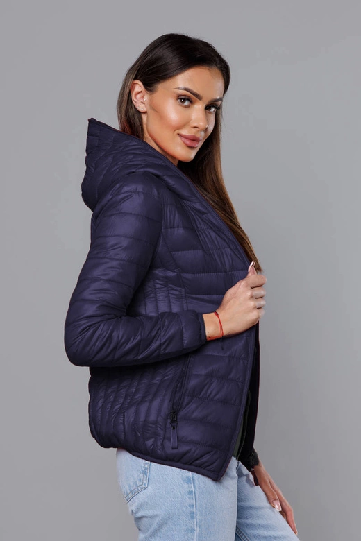 Pikowana kurtka damska z kapturem granatowa (B0123-3)