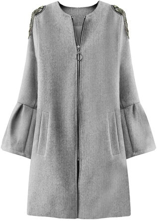 PŁASZCZ Z KORALIKAMI NA RAMIONACH JASNOSZARY (18151)