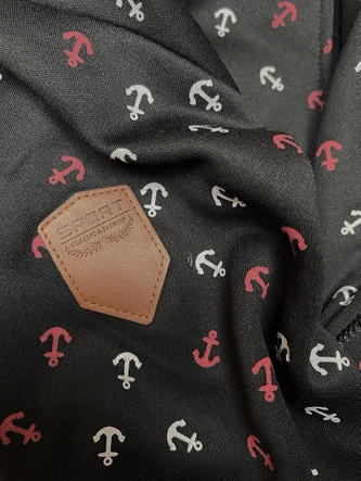 Gruba bluza w kotwice ze skośnym zamkiem czarna (2308)