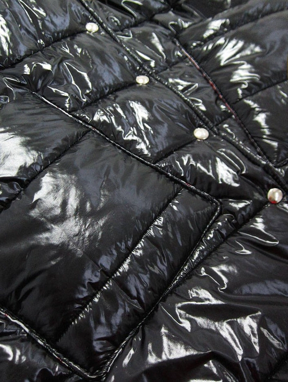 BŁYSZCZĄCA KURTKA ZIMOWA DAMSKA CZARNA (637ART)