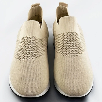 Wsuwane buty sportowe damskie beżowe (xa157)