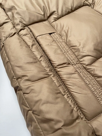 Zimowa kurtka damska z kontrastową podszewką Glakate beżowa (LU-238152#)