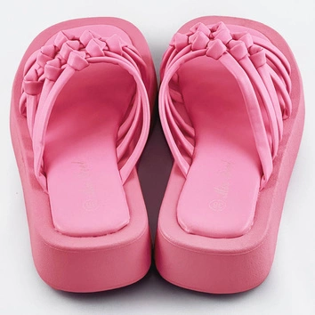 Damskie klapki na płaskiej podeszwie różowe (cm-59)