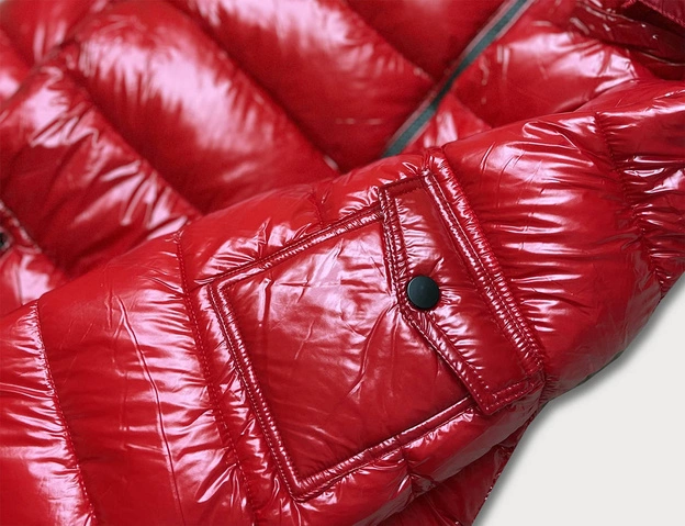 BŁYSZCZĄCA DAMSKA KURTKA ZIMOWA PUCHOWA CZERWONA (B9583-4)