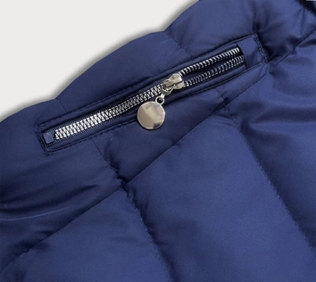 Krótka puchowa kurtka zimowa damska granatowa (5m726-215)