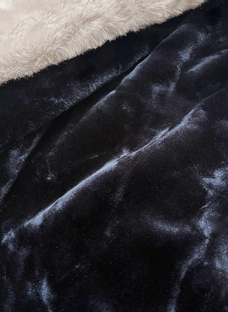 Zimowa kurtka damska na misiu granatowa (B538-3046)