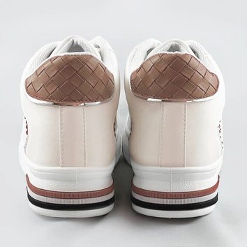 Sportowe buty na ukrytym koturnie biało-brązowe (666-16)