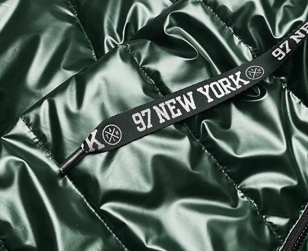 Damska kurtka ze złotym wykończeniem zielona (1823-1)