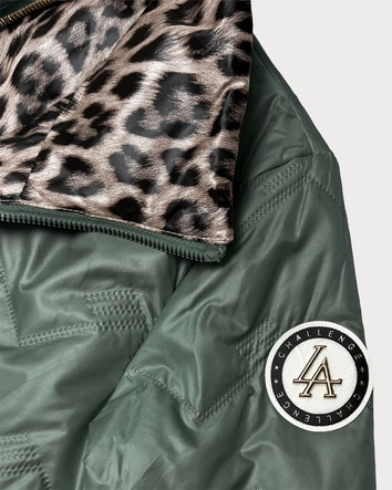 Dwustronna pikowana kurtka ze stójką Goodlookin khaki-panterka (B8579-11)