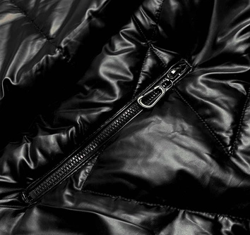 BŁYSZCZĄCA KURTKA ZIMOWA DAMSKA CZARNA (M-21008)