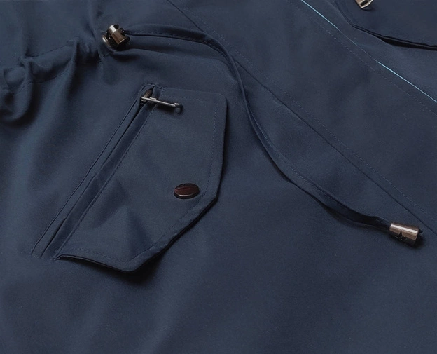 Cienka parka dwustronna damska granatowo-niebieska (16M9081-215)