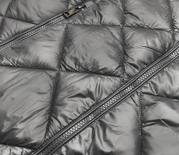 Długa kurtka pikowana damska szara (ag1-j9082)