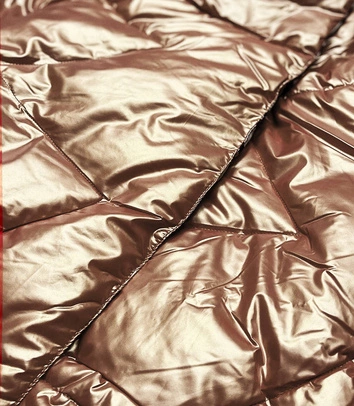 Kurtka damska z połyskiem złota (omdl-023)