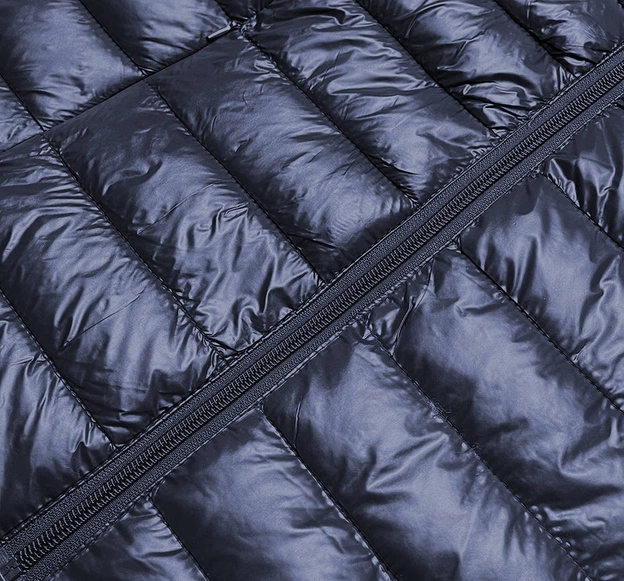 Lekka pikowana kurtka damska ciemny granat (5M706-224)