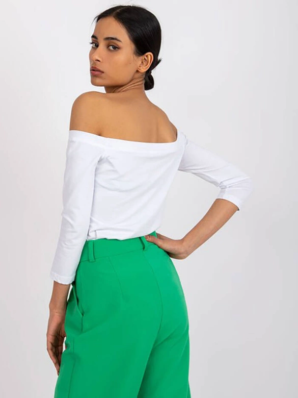 Bawełniana bluzka z odkrytymi ramionami biała (4692)