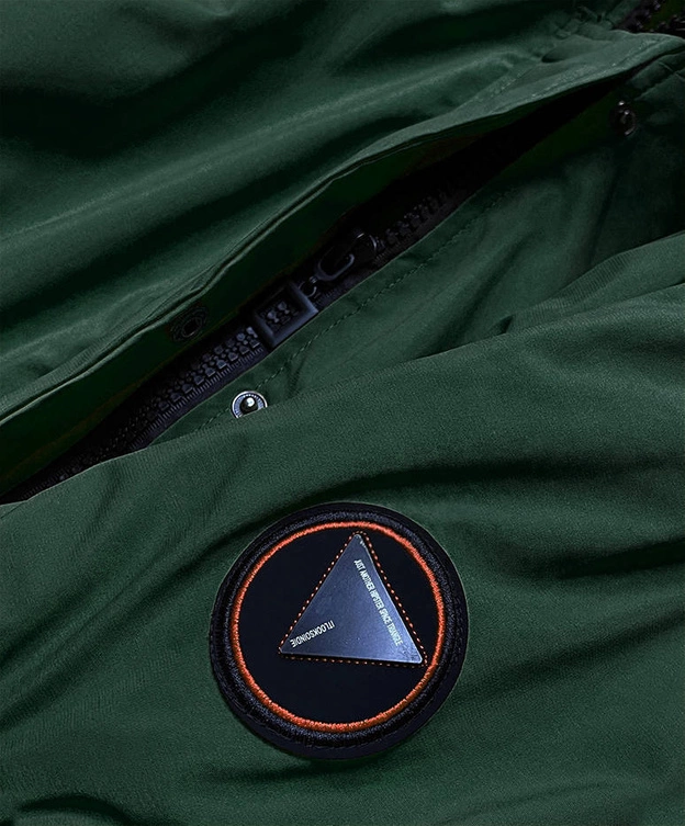 KURTKA ZIMOWA DAMSKA Z OZDOBNĄ PODSZEWKĄ ZIELONA (R9577)