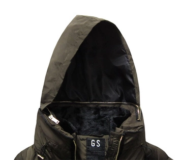 KRÓTKA KURTKA DAMSKA ZIMOWA Z KAPTUREM BRĄZOWA (WZ575)