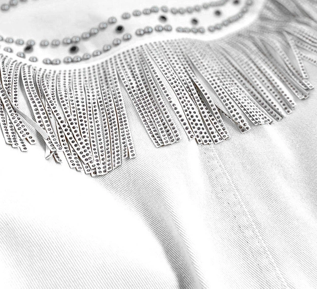 JEANSOWA KURTKA DAMSKA Z DŻETAMI I FRĘDZLAMI BIAŁA (A8306)