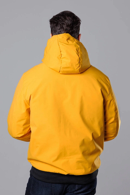 Sportowa kurtka męska z kapturem żółta (5M3111-254)