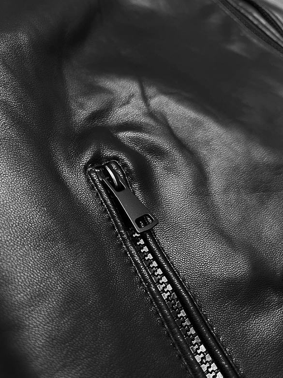 Skórzana kurtka z klapami J Style czarna (11Z8128)