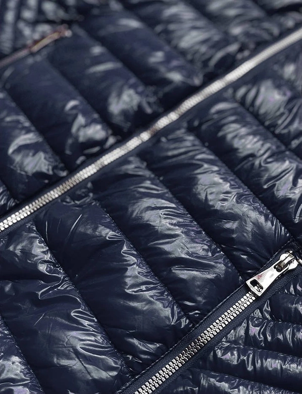 Pikowana kurtka damska z kapturem granat (b9752)