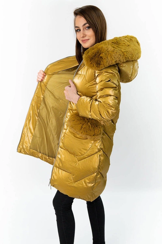 Pikowana damska kurtka zimowa złota (f180)