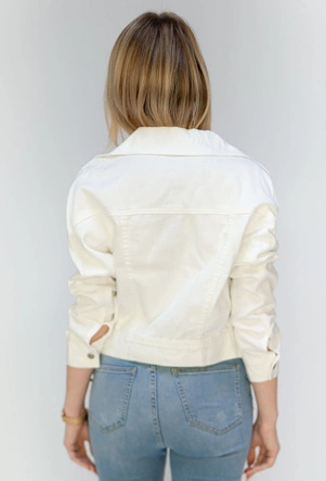 KRÓTKA JEANSOWA DAMSKA KURTKA Z KOŁNIERZEM BIAŁA (H115)