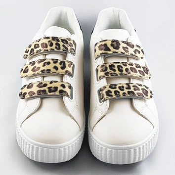 Sportowe buty damskie na rzepy białe (m-973)