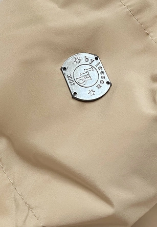 Pikowana zimowa kurtka damska piaskowa (2m-963)