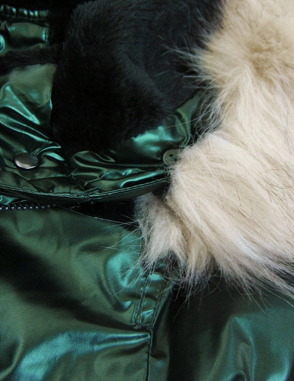 DAMSKA BŁYSZCZĄCA KURTKA PRZEJŚCIOWA ZIELONA (19143)